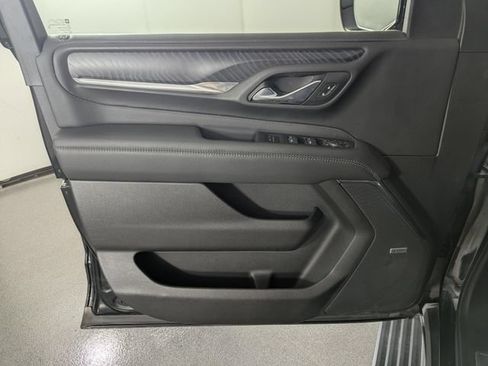 Used 2021 GMC Yukon Denali w/ Denali Ultimate Package AWD/4WD image 14