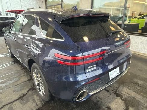 Used 2024 Genesis GV70 2.5T w/ Advanced Package AWD/4WD image 7