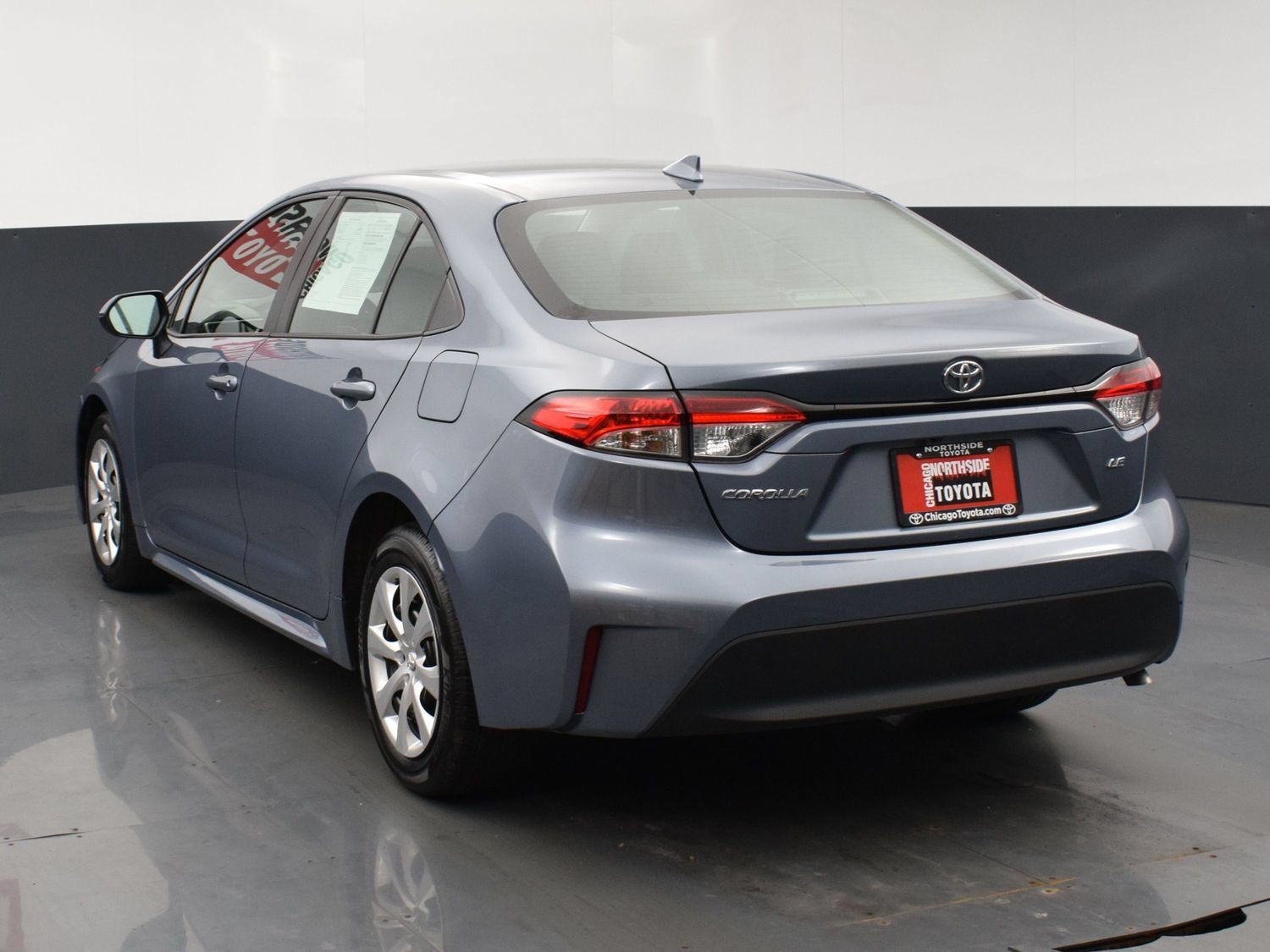 Used 2025 Toyota Corolla LE FWD image 3