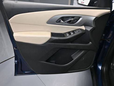 Certified 2023 Chevrolet Traverse LS image 12