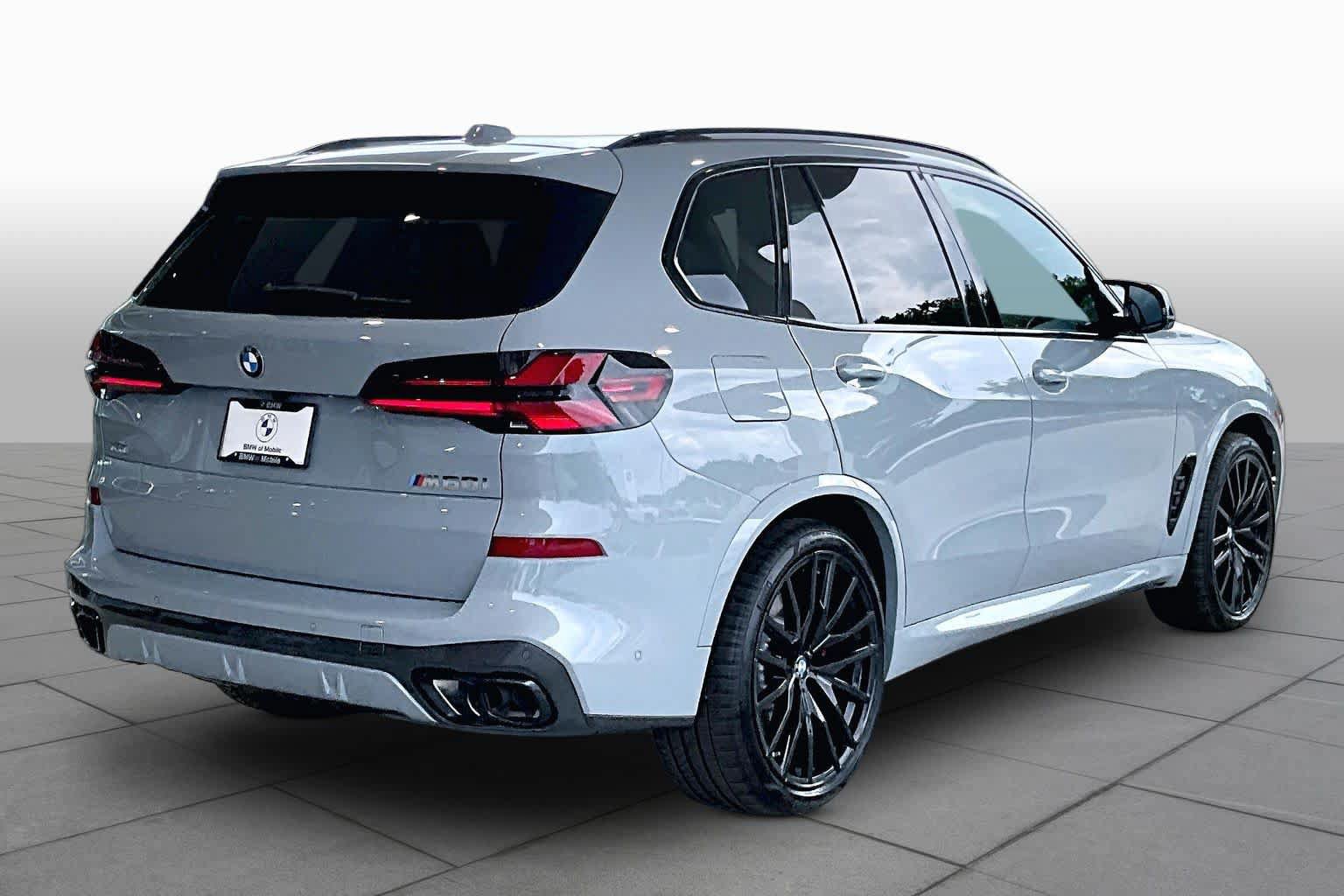 Used 2026 BMW X5 M60i AWD/4WD image 12