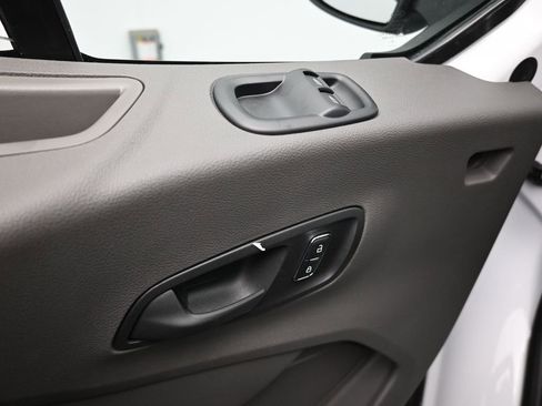 New 2026 Ford Transit 150 148 Medium Roof w/ Load Area Protection Package image 9