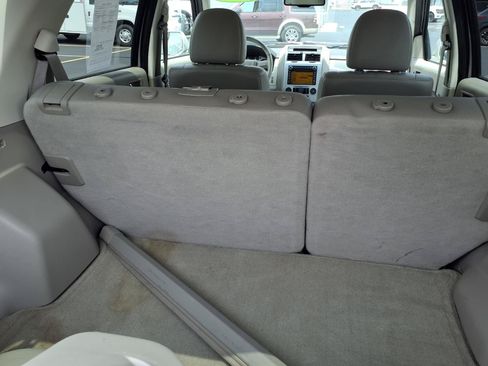 Used 2010 Mercury Mariner Premier FWD image 21