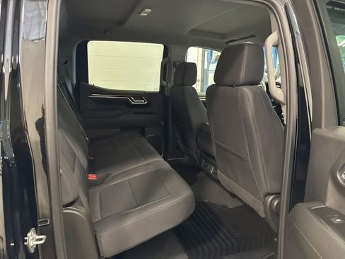 Used 2025 Chevrolet Silverado 1500 LT w/ Z71 Off-Road Package AWD/4WD image 27