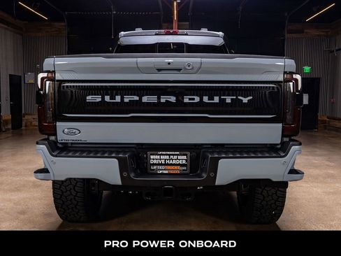 Used 2026 Ford F250 Platinum AWD/4WD image 8