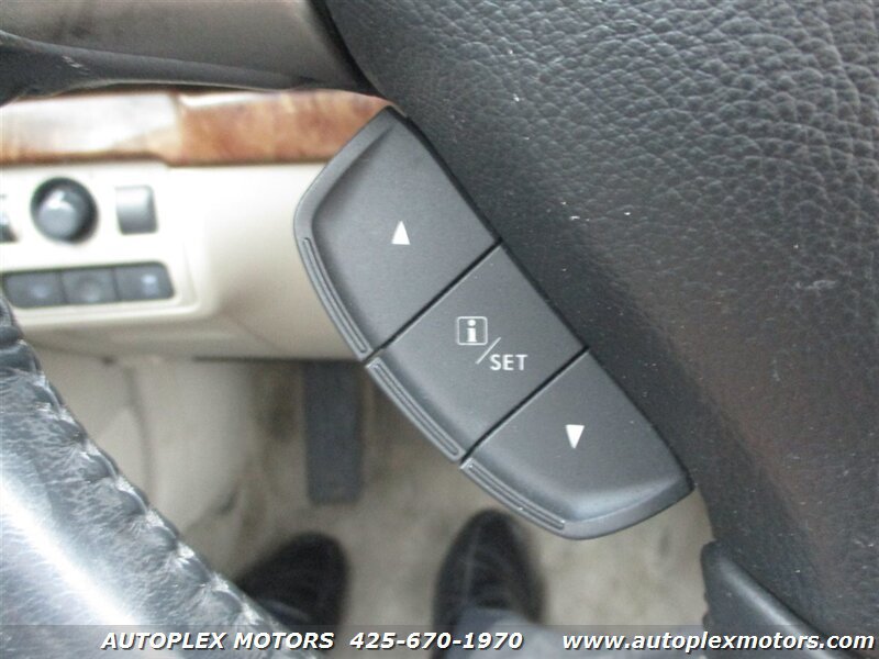 Used 2008 Subaru Outback 2.5XT Limited AWD/4WD image 30
