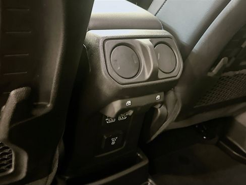 Used 2023 Jeep Wrangler Unlimited Rubicon 4xe w/ Steel Bumper Group image 28