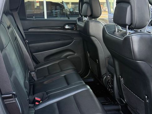 Used 2019 Jeep Grand Cherokee Overland image 21