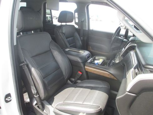 Used 2020 GMC Yukon Denali AWD/4WD image 27