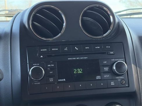 Used 2014 Jeep Patriot High Altitude image 18