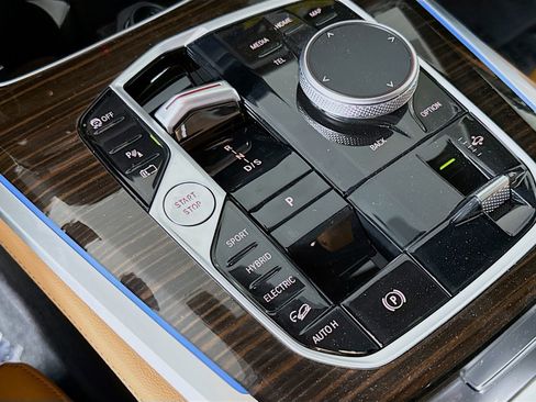 New 2026 BMW X5 xDrive50e AWD/4WD image 17