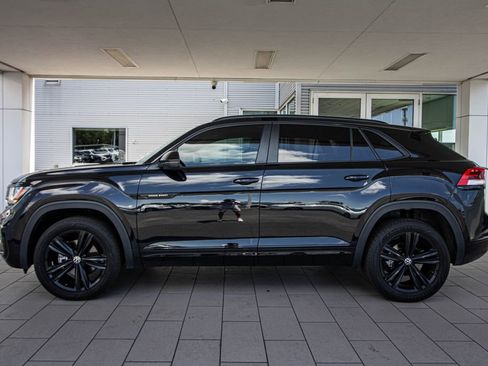 Certified 2023 Volkswagen Atlas Cross Sport SEL R-Line AWD/4WD image 11