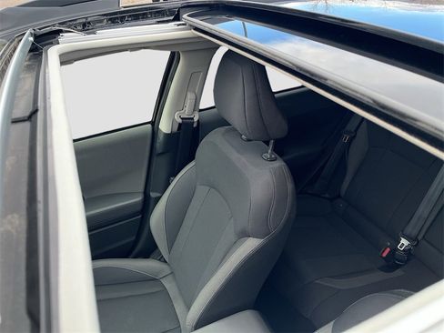 Used 2025 Subaru Crosstrek 2.0i Premium image 21