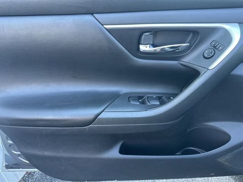 Used 2018 Nissan Altima 2.5 SV image 28