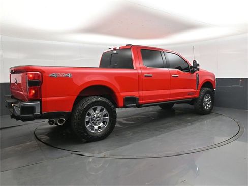 Used 2024 Ford F250 Lariat w/ Chrome Package image 4