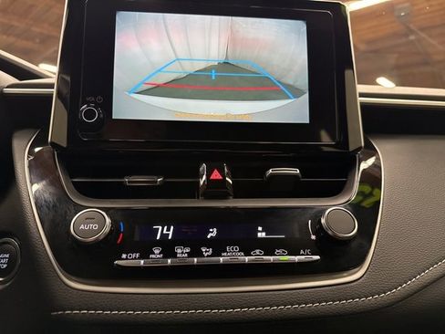 Used 2025 Toyota Corolla SE image 19