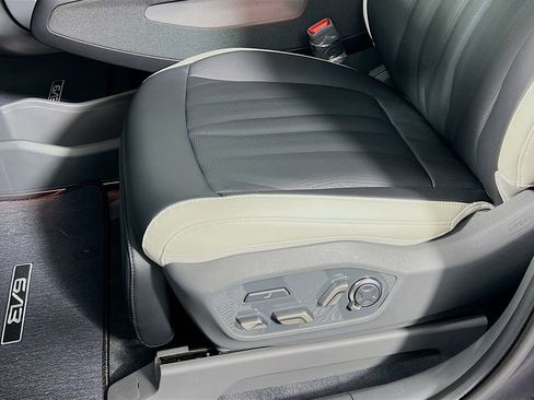 New 2026 Kia EV9 GT-Line AWD/4WD image 17