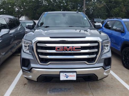Used 2021 GMC Sierra 1500 SLE RWD image 2