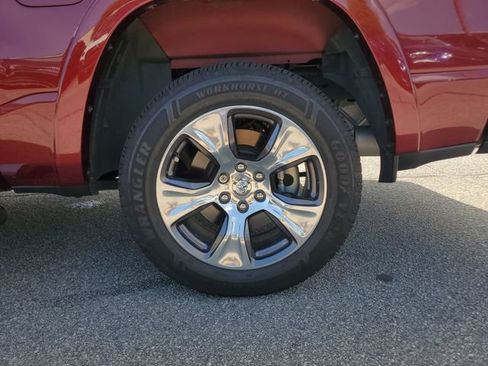 Used 2022 RAM 1500 Laramie AWD/4WD image 13