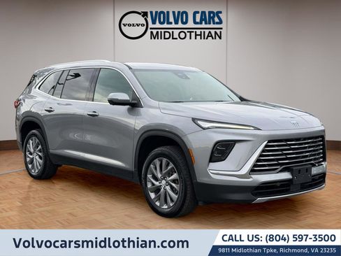 Used 2025 Buick Enclave Preferred FWD image 1