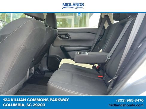Used 2024 Nissan Rogue S FWD image 9