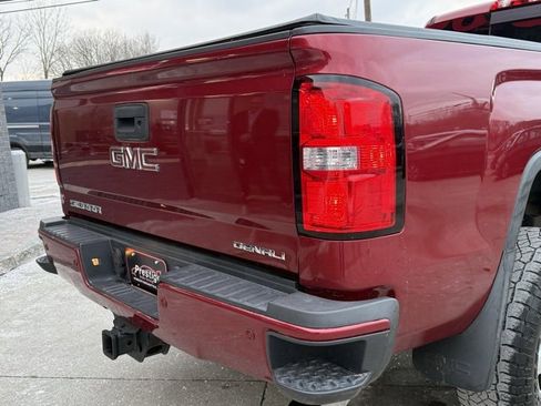 Used 2018 GMC Sierra 3500 Denali w/ Duramax Plus Package image 16