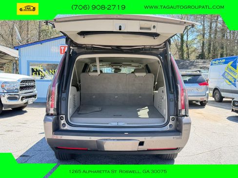 Used 2016 Cadillac Escalade ESV Premium RWD image 9