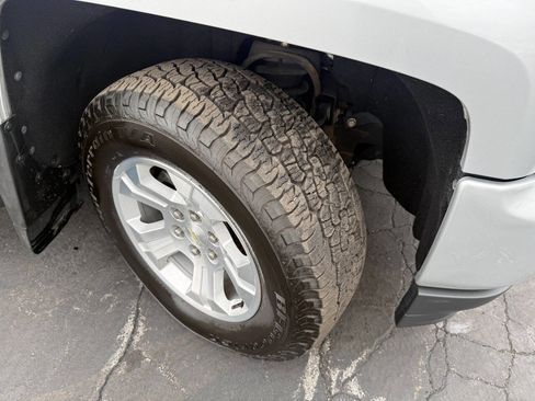 Used 2018 Chevrolet Silverado 1500 LT w/ All Star Edition AWD/4WD image 29