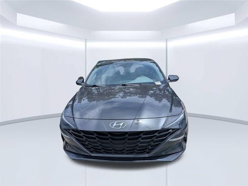Used 2022 Hyundai Elantra SEL FWD image 5