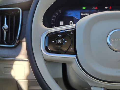 Used 2026 Volvo XC90 B6 Ultra image 41