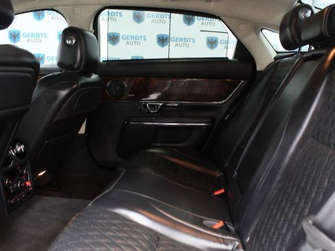 Used 2016 Jaguar XJ L Portfolio RWD image 17