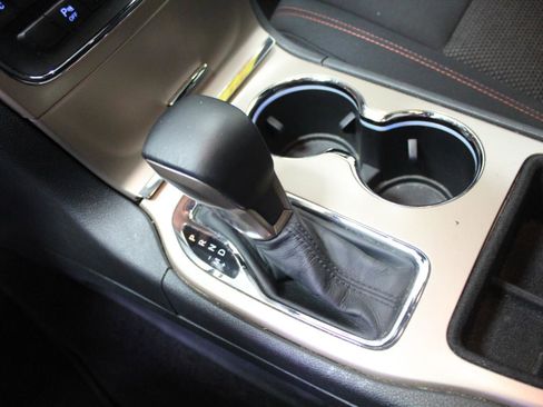 Used 2017 Jeep Grand Cherokee Laredo image 19