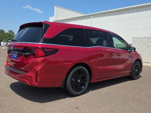 New 2026 Honda Odyssey Sport-L image 3