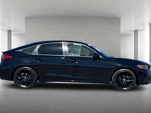 Certified 2022 Honda Civic Sport Touring image 3