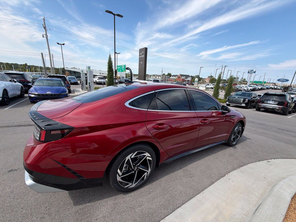 New 2026 Hyundai Sonata SEL FWD image 14