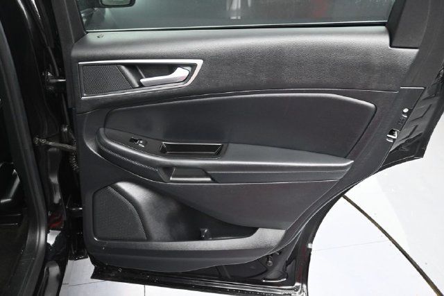 Used 2020 Ford Edge SEL FWD image 27