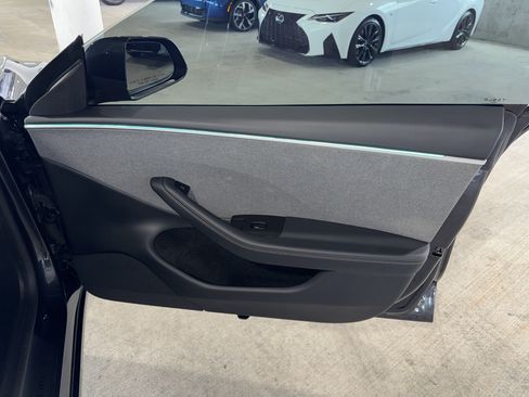 Used 2024 Tesla Model 3 Standard Range RWD image 9