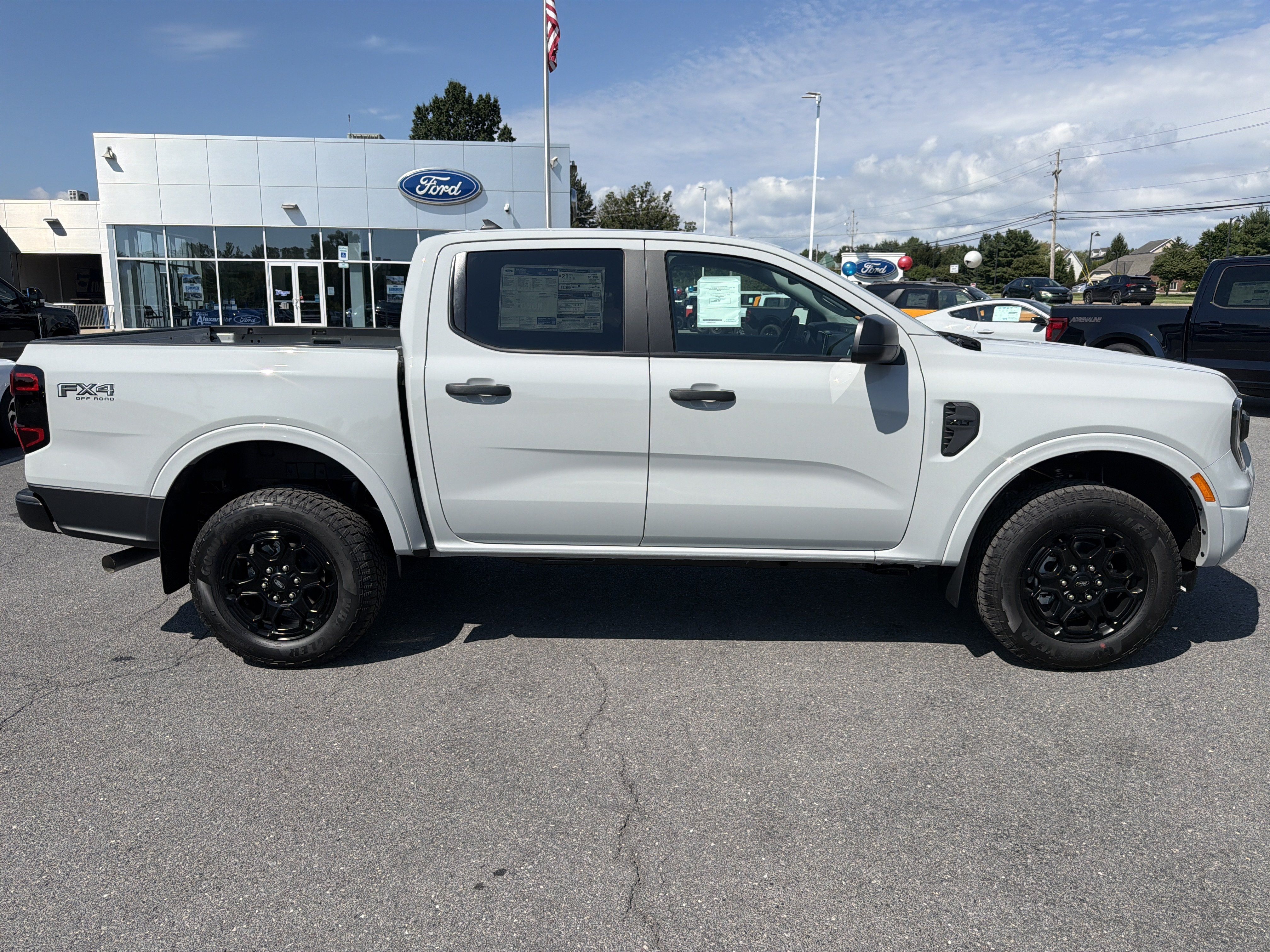 New 2026 Ford Ranger XLT w/ Equipment Group 301A High AWD/4WD image 2