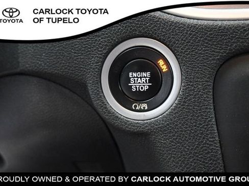 Used 2022 Dodge Charger SXT RWD image 25