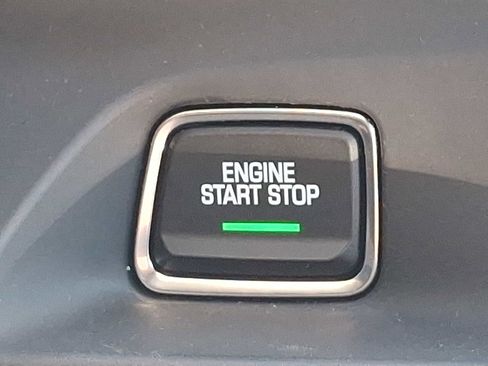 Used 2021 Chevrolet Camaro LT image 21