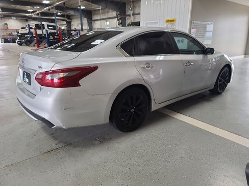 Used 2018 Nissan Altima 2.5 SV FWD image 5