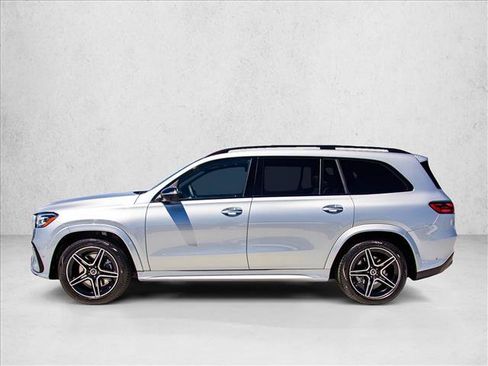 New 2026 Mercedes-Benz GLS 450 4MATIC image 8