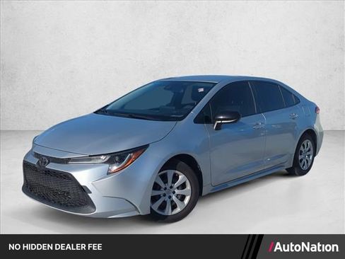 Certified 2022 Toyota Corolla LE FWD image 1