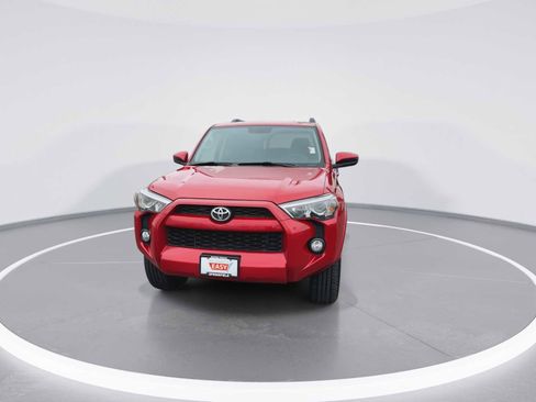 Used 2019 Toyota 4Runner SR5 image 3
