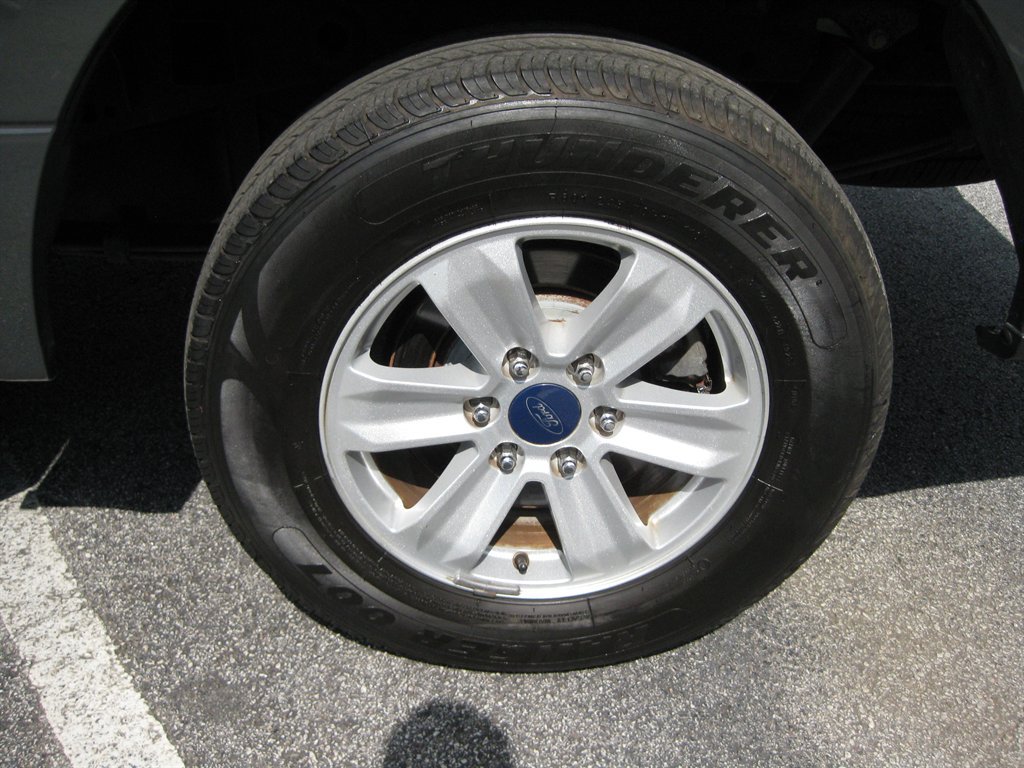 Used 2016 Ford F150 XL w/ Equipment Group 101A Mid RWD image 12
