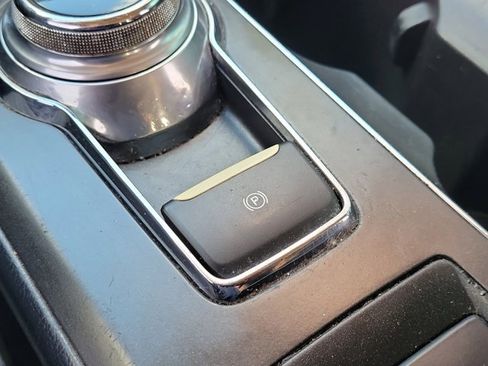 Used 2018 Ford Fusion SE w/ Equipment Group 601A image 21