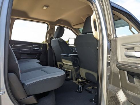 Used 2019 RAM 2500 Big Horn image 40