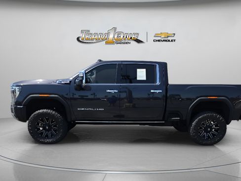 Used 2024 GMC Sierra 2500 Denali w/ Denali Reserve Package AWD/4WD image 5