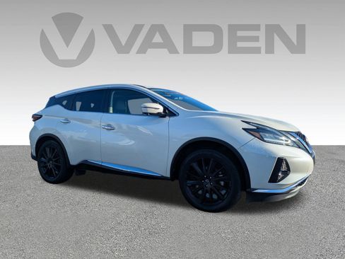 Used 2023 Nissan Murano SL w/ SL Moonroof Package image 3