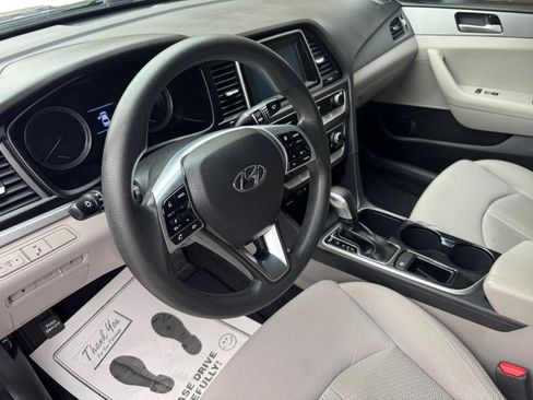 Used 2019 Hyundai Sonata SE image 3